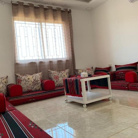Gedara Guesthouse: Enjoy Unforgettable Scenes Umm Qays Bagian luar foto
