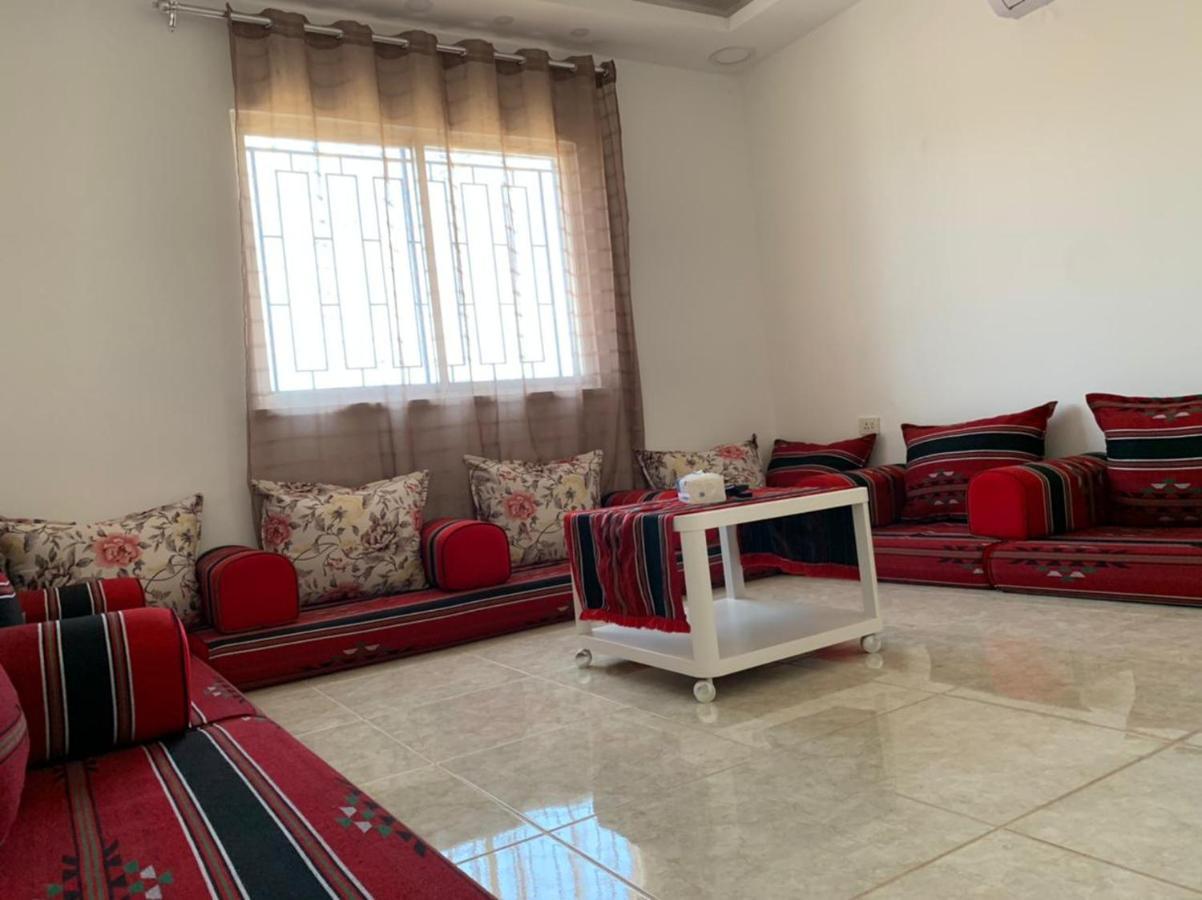 Gedara Guesthouse: Enjoy Unforgettable Scenes Umm Qays Bagian luar foto